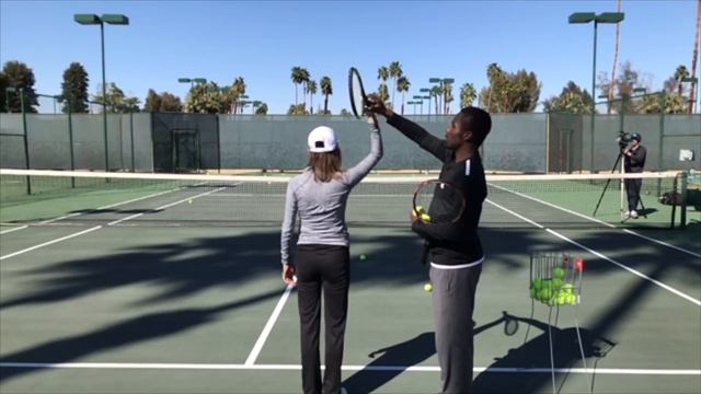 WAITER TRAY SOLUTION - tennis serve lesson смотреть онлайн