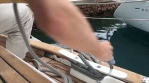 Морские узлы, 10 из 18: как задать швартов на утку