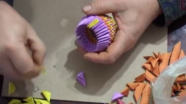 Модульное оригами. Ваза. (3D origami) смотреть онлайн