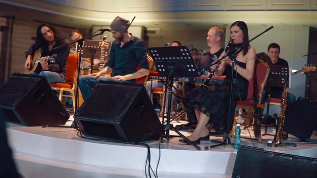 Коридор - Мама, мне снятся реки (С. Фалетёнок) live @ UNPLUGGED 2018 смотреть онлайн