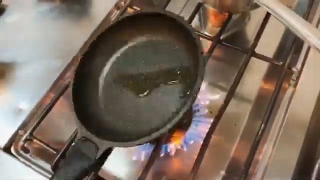 Зеленое ризотто с креветками смотреть онлайн