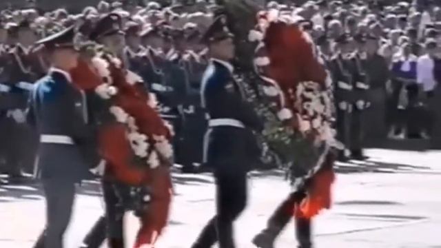 Открытие мемориала "Чёрный тюльпан" в Екатеринбурге 5 августа 1995 года. смотреть онлайн