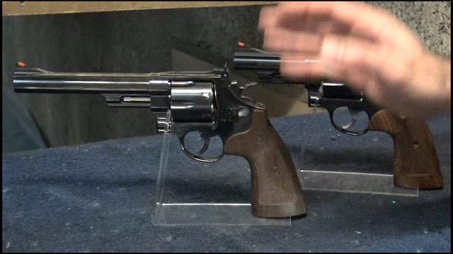 Umarex Smith & Wesson M29 4.5mm bb's comparé au SW M29 44 Magnum смотреть онлайн
