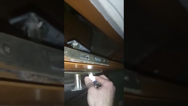 Если сломалась ручка в дверях смотреть онлайн