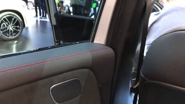 New Mercedes B-Class 2019 first look in 4K - AMG package смотреть онлайн