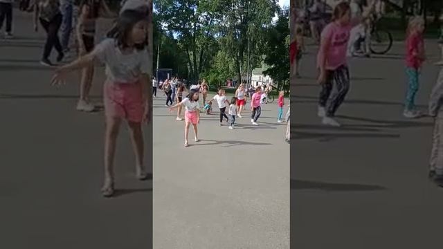 это в парке Кузьминки ?? смотреть онлайн