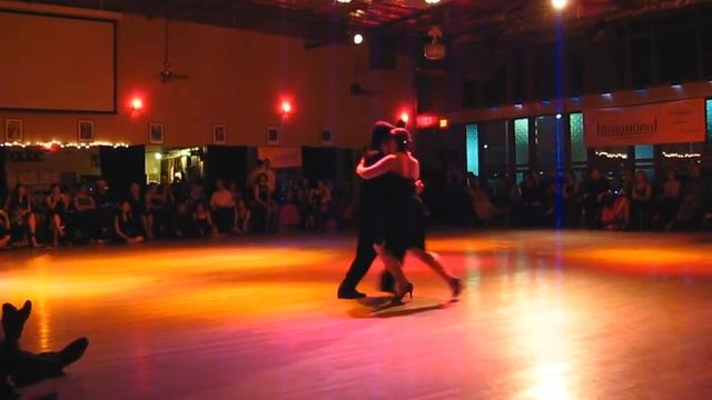 Ariadna Naveira y Fernando Sanchez 1 of 4 смотреть онлайн