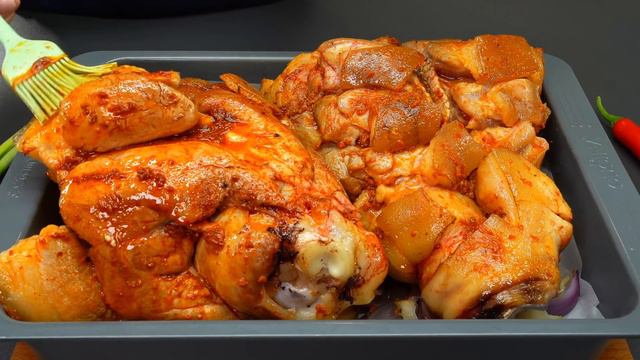 Niewiele osób gotuje w ten sposób golonkę! Pyszny obiad z prostych składników!😋 смотреть онлайн