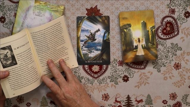 The Oracle of Portals -Messages from the Guidebook смотреть онлайн