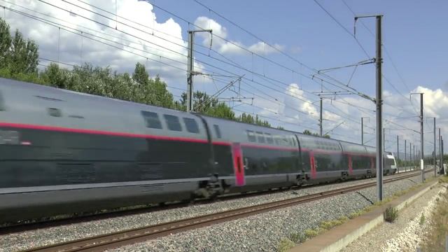 Красивое видео! Европа Париж Скоростные поезда Железная дорога. Летит скоростной поезд смотреть онлайн