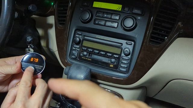 adding Bluetooth Adapter to Toyota Highlander 2003 Factory Radio with CD and cassette player смотреть онлайн