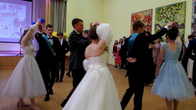 ВАЛЬС ВЫПУСКНИКОВ (2022) смотреть онлайн