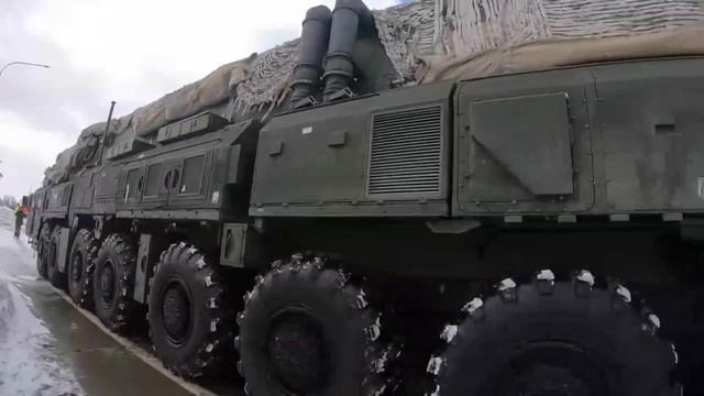 Ракетный полк ПГРК «Ярс» Новосибирского ракетного соединения отправляется на боевое патрулирование смотреть онлайн