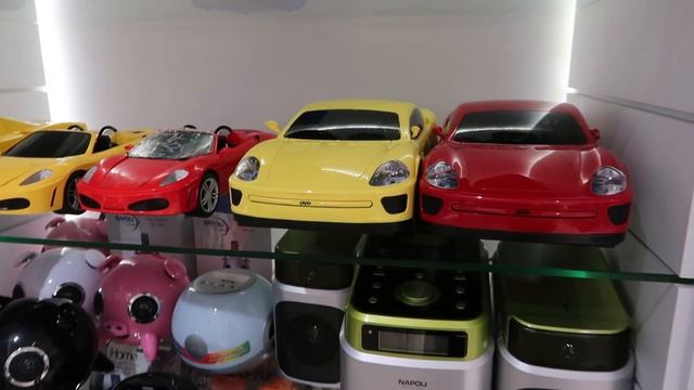 Aproveite o melhor do Paraguay, loja ampla, moderna , café bistrô, banheiros limpos e tudo o que vo смотреть онлайн