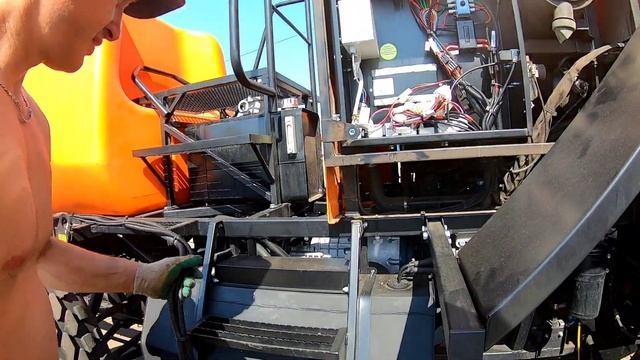 Посевная 2021. Будни Тракториста. Туман 3. переобарудование под опрыскиватель. смотреть онлайн