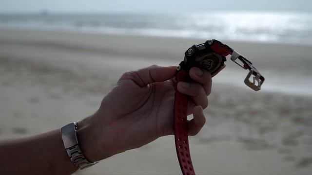 G-SHOCK 35th Anniversary GWF-D1035B GOLD TORNADO Triple Sensor FROGMAN Watch Unboxing & Review