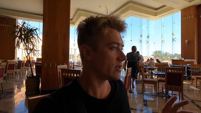 ВСЕ ВКЛЮЧЕНО В ЕГИПТЕ? Лучший завтрак! Отдых в отеле Jaz Grand Marsa. Смотрим рыбок смотреть онлайн