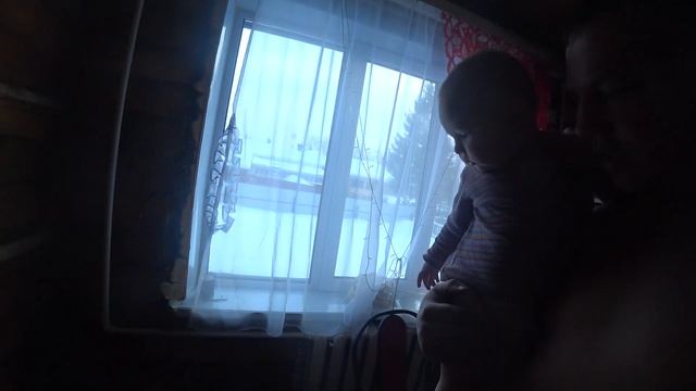 Даня СНЁС СТЕНУ! Делает ремонт смотреть онлайн