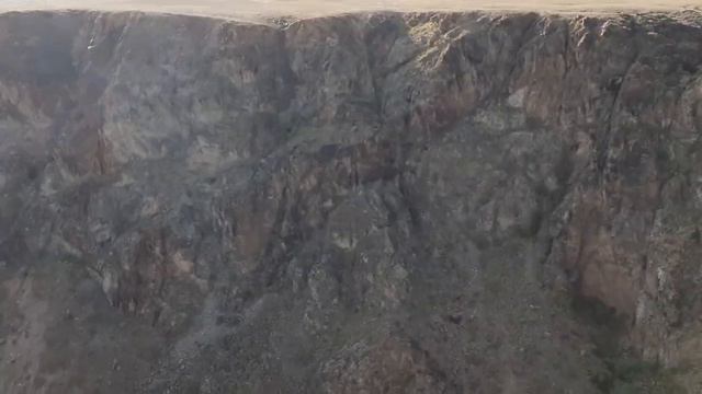 Чёрный каньон, Чарын смотреть онлайн