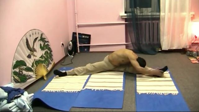 ПАСКУДА ТВАРЬ КО МНЕ В СПОРТЗАЛ! смотреть онлайн