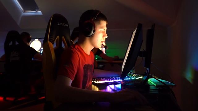 NAVI Junior о Первом Буткемпе, GuardiaN и Vertigo смотреть онлайн