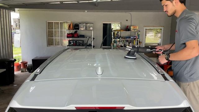 Applying a ceramic coating to a 2022 Toyota Highlander | Guam | Cherry Detailing смотреть онлайн