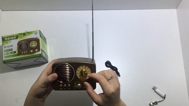 Радиоприемник Meier M 161 Bluetooth смотреть онлайн