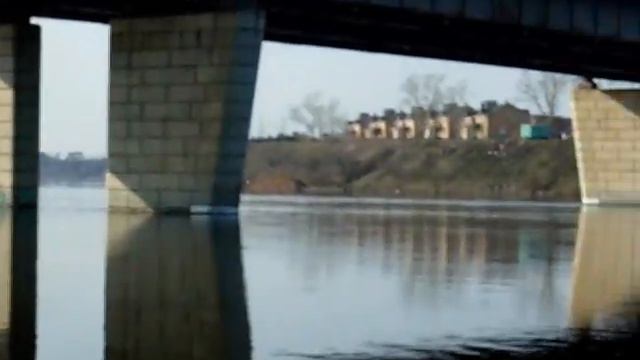 Прогулка по берегу Великой (10-04-2010) смотреть онлайн