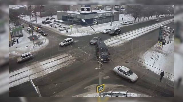 В Орске столкнулись две ГАЗели смотреть онлайн