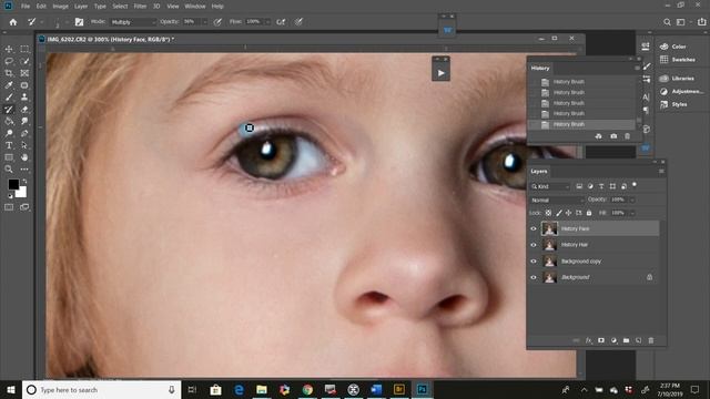 The History Brush and Topaz Labs - Amazing Tools in Photoshop смотреть онлайн
