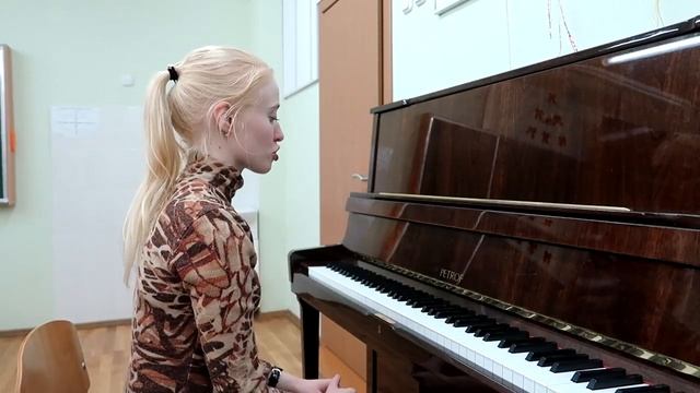 ТРЕЗВУЧИЯ-СНЕГОВИЧКИ НА СЛУХ С ЗАДАНИЕМ В КОНЦЕ: 4 вида трезвучий на слух смотреть онлайн