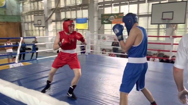 Воронов Богдан Тира Б-Днестровский -Сухомясов Алексей Братья 2 Одесса)Tko 2 R