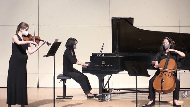Rebecca Clarke: Piano Trio смотреть онлайн