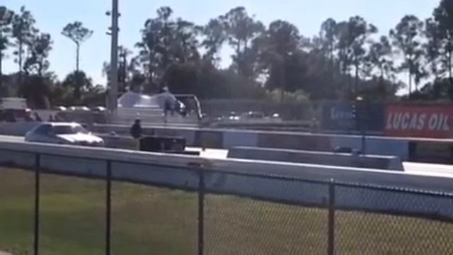 Twin turbo Mercedes E55 AMG AMG at the Street Car Drags eve смотреть онлайн