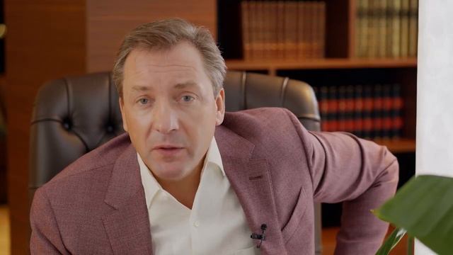 Гениальная притча о богатстве и бедности. Такого вы раньше не слышали! _ Роман Василенко смотреть онлайн