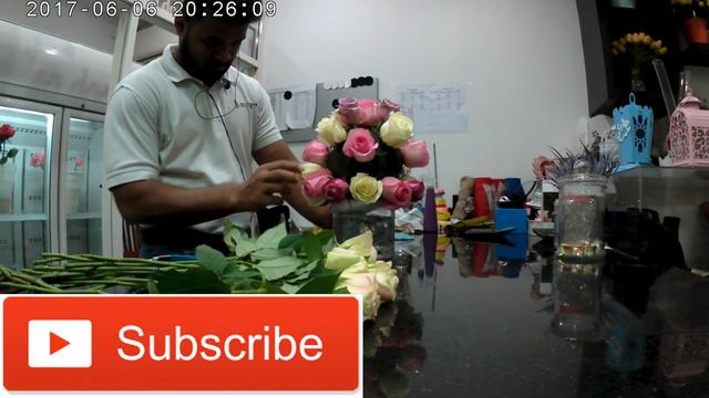 HOW TO MAKE ROSES CENTERPIECE,,,,ELEGANT LOOKING смотреть онлайн