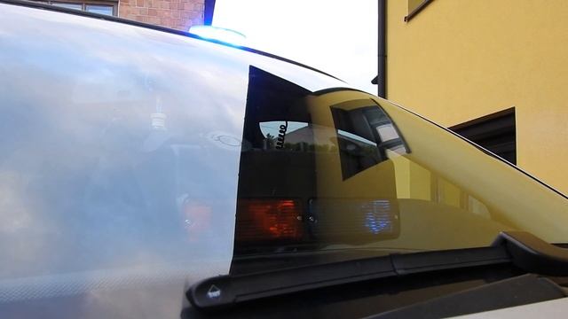 Federal Signal LM-400 - Pokaz niebieskiej lampy ostrzegawczej LED смотреть онлайн