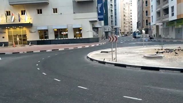 Dubai - Al Barsha Neighborhood (Including some Hookers on the Streets?) смотреть онлайн