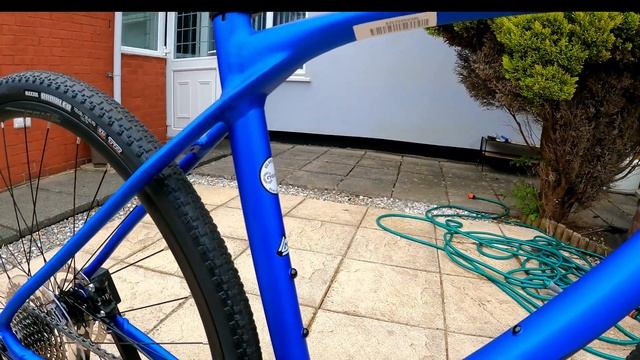 Closer look on MERIDA SILEX 400 смотреть онлайн