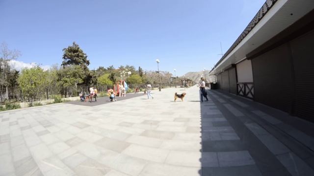 Вэб камеры Крыма этого не покажут. Пляж в Судаке. смотреть онлайн