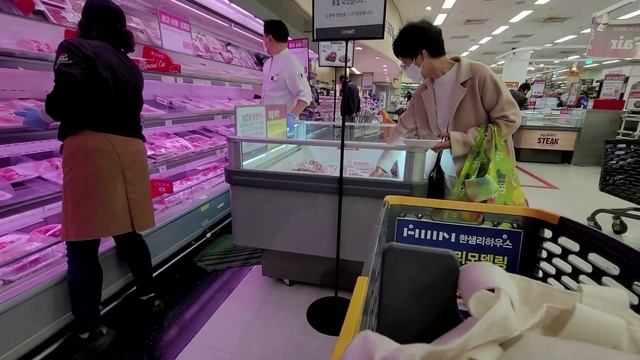 Обзор корейского супермаркета! Продукты, цены. Корея Сеул смотреть онлайн