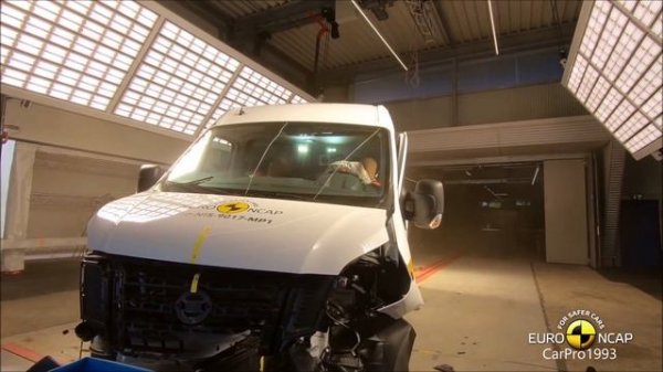 2019-2021 Renault Master / Nissan NV400 50Km/h Incompatibility Crash Tests (2019 Nissan Juke & MPDB