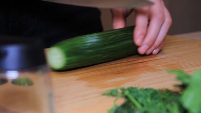 КАК ПРИГОТОВИТЬ КОРЕЙСКИЙ ХОЛОДНЫЙ СУП КУКСИ/KUKSI смотреть онлайн
