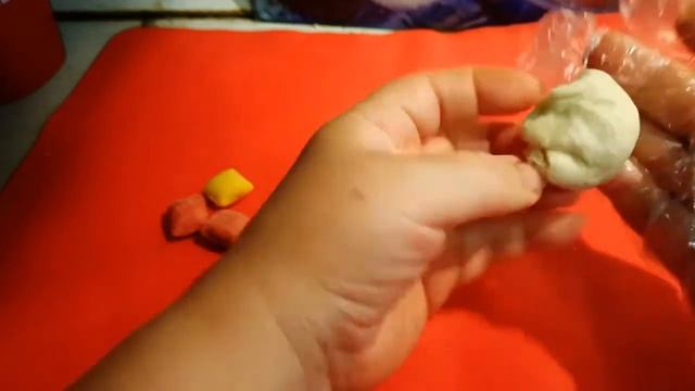 Куда пристроить остатки дрожжевого теста? Принимайте две идеи. смотреть онлайн