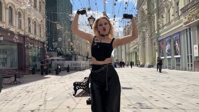[K-POP IN PUBLIC | ONE TAKE] (G)I-DLE ((여자)아이들) 'TOMBOY' dance cover | Fancam SOYEON #gidle #tomboy смотреть онлайн