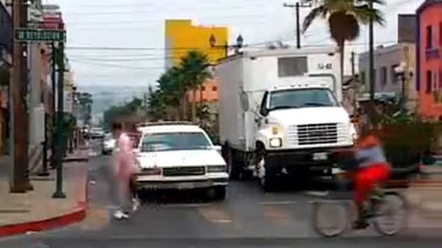 Tijuana, Mexico A Travel Guide смотреть онлайн