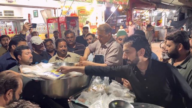 Ramadan Special Tariq Bong Paye | Siri Paye | Lalkurti Bazar | Street Food Rawalpindi смотреть онлайн