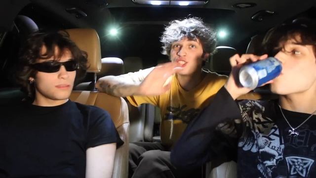 The most insanely random car video ever. смотреть онлайн