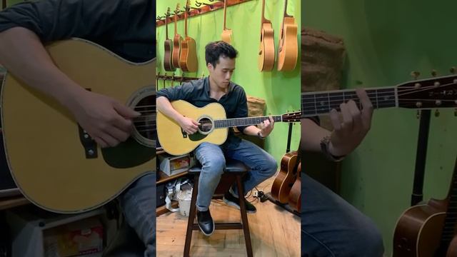 Martin om42 quá hay, qá đẹp, và đắt tiền lắp pickup Fishman ellipse blend смотреть онлайн