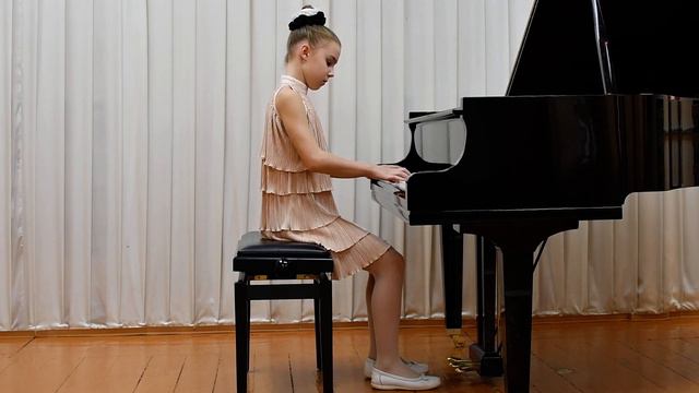 Этюд.6 (Композиитор Г. Беренс) Савенко Ксения 11 лет смотреть онлайн